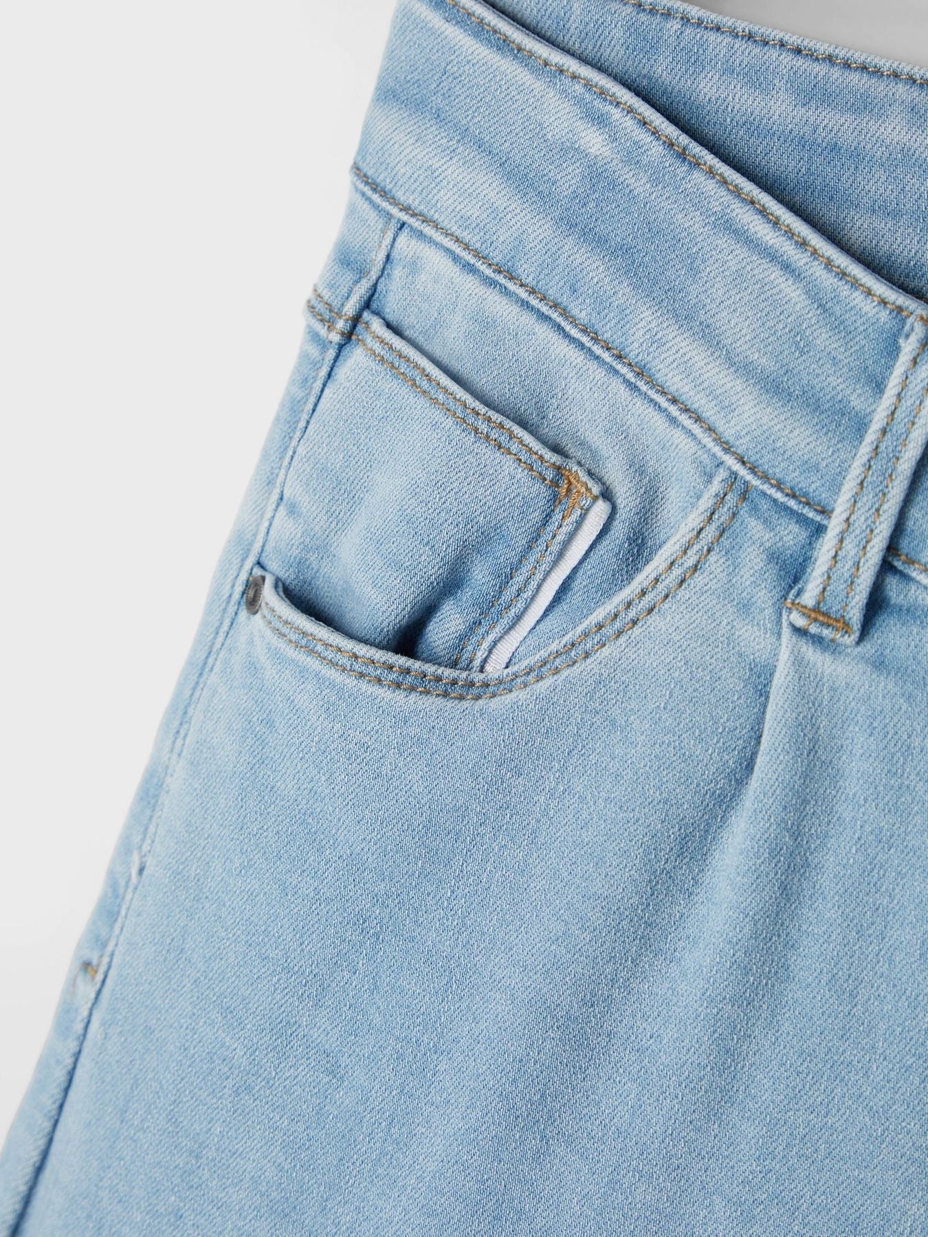 Jeans Ampi Bella Junior con Vita Regolabile e Badge