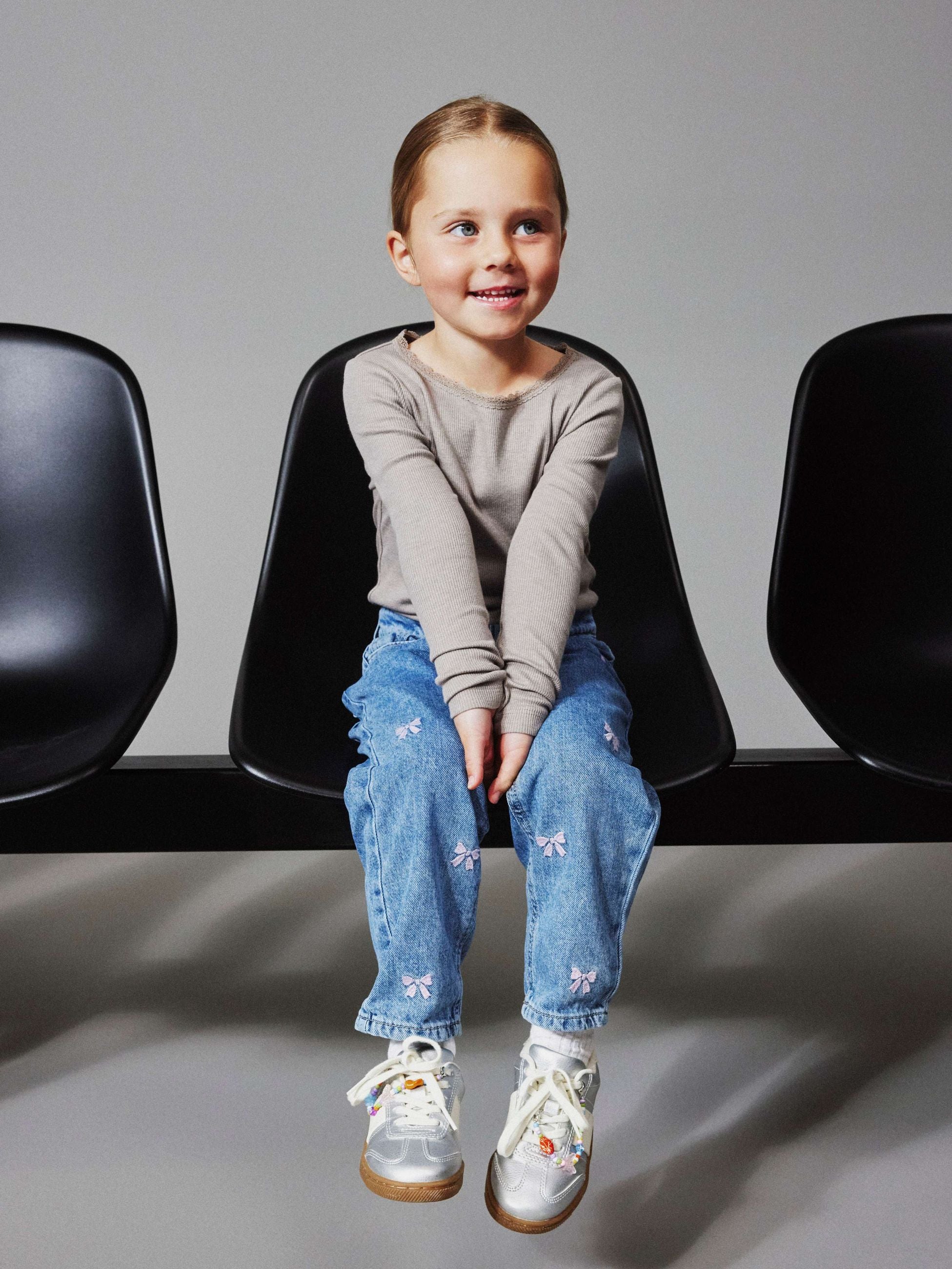 Jeans bambina Bella mom ricamati – NOOS Art. 13232569